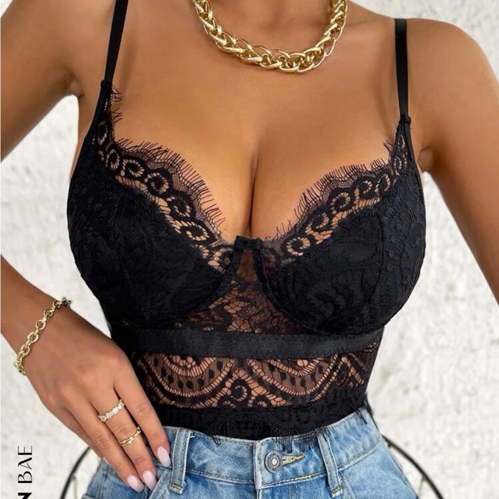Lace body suit